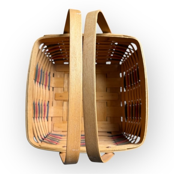 Longaberger 1998 12" x 12" Cake Basket W/ Protector & Wooden Lid - Picture 15 of 15